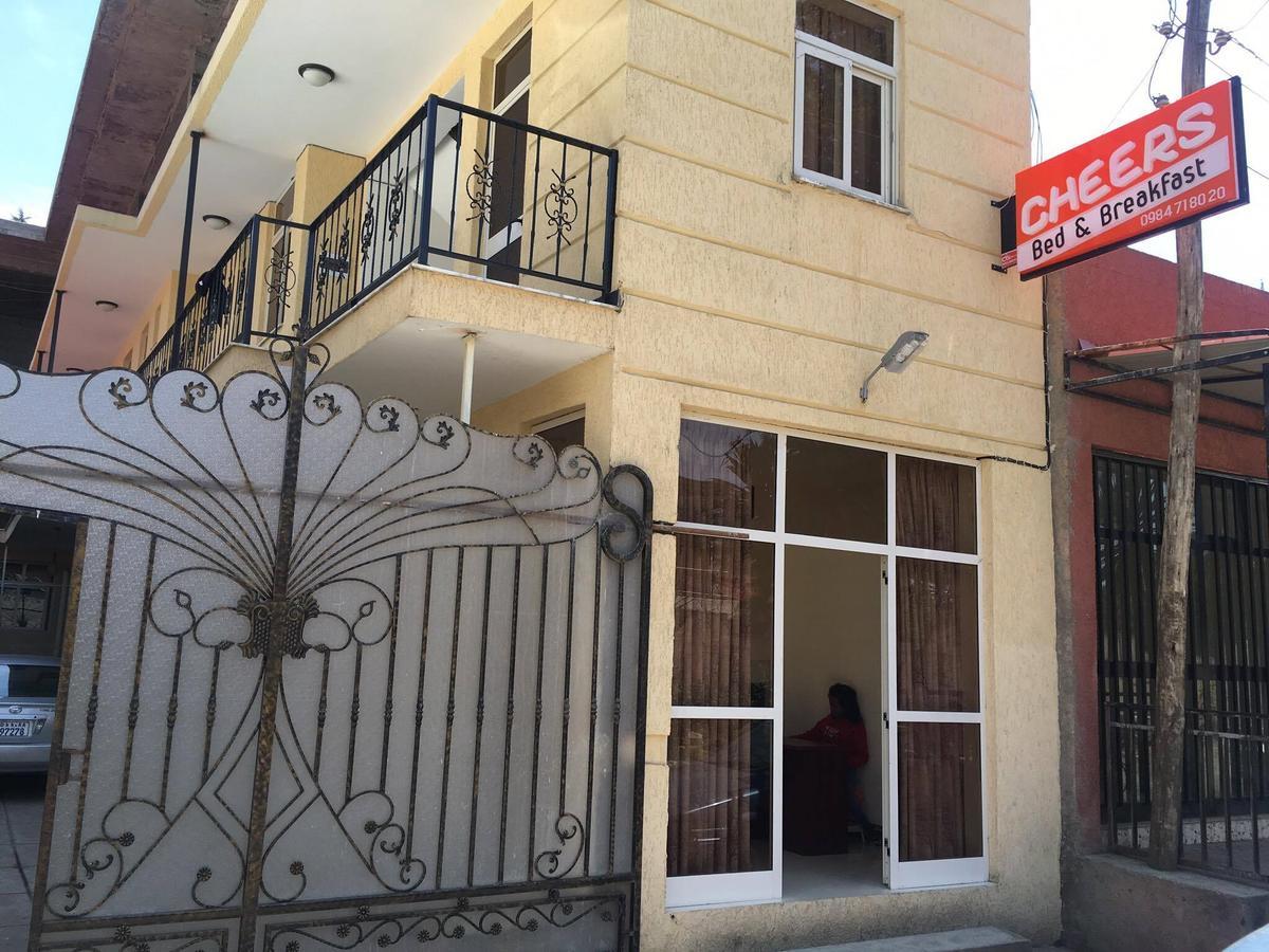 Cheers Bed & Breakfast Addis Abeba Exterior foto